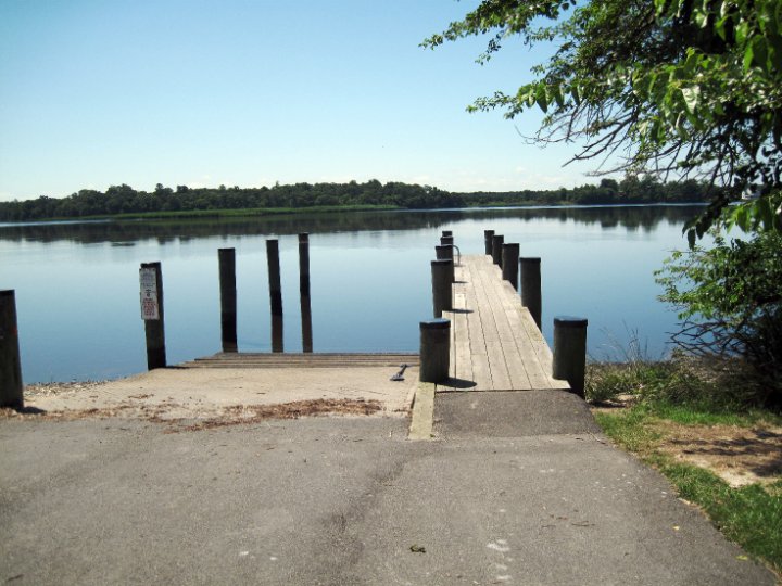 20130621_1210_Boatramp on Kingston Landing Road